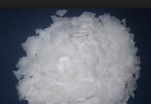 پی ای جی 150 دی استئارات / PEG-150 DISTEARATE