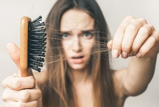 آیا شامپو سبب ریزش مو میشود؟